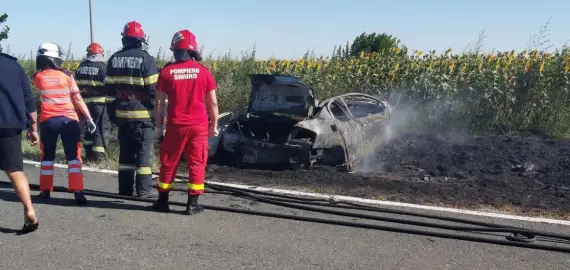 Foto Accident grav pe DN 54, în Olt: două persoane au murit, traficul este blocat