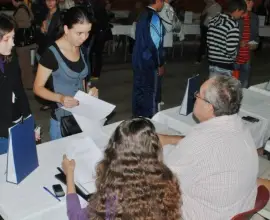 Foto 5 august, termenul pentru înregistrarea la AJOFM Olt a absolvenţilor care nu au promovat Bacalaureatul