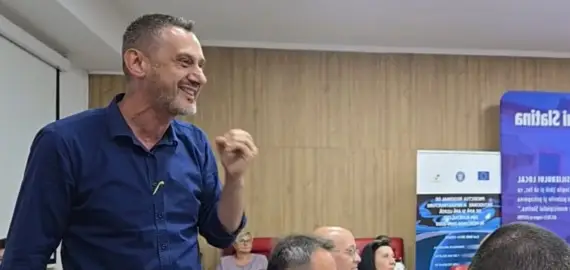 Foto Mario De Mezzo l-a ameninţat pe Cristian Cismaru cu demiterea de la CAO, după ce acesta a dezvăluit ratarea unei finanţări de 16 miliarde lei