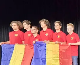 Foto Lotul României, coordonat de profesorul Perianu din Slatina, s-a întors cu medalii de la Olimpiada Internaţională de Matematică