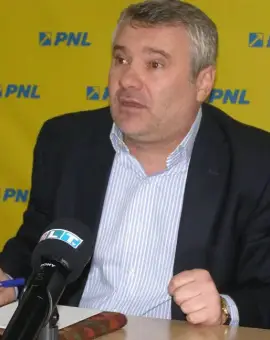 Foto Ipocrizia lui Gigel Știrbu: predici despre sinecuri, uitând de sine