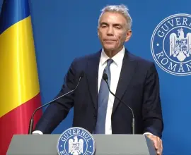 Foto Vicepremierul Dragoş Anastasiu a demisionat din funcţie şi a lăcrimat puţin (VIDEO)