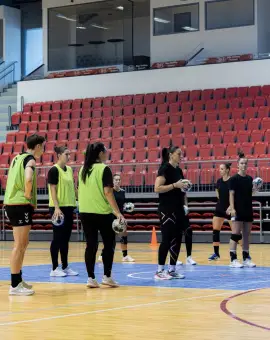 Foto CSM Slatina a pierdut la trei goluri amicalul disputat cu DVSC Debrecen, în cantonamentul din Ungaria