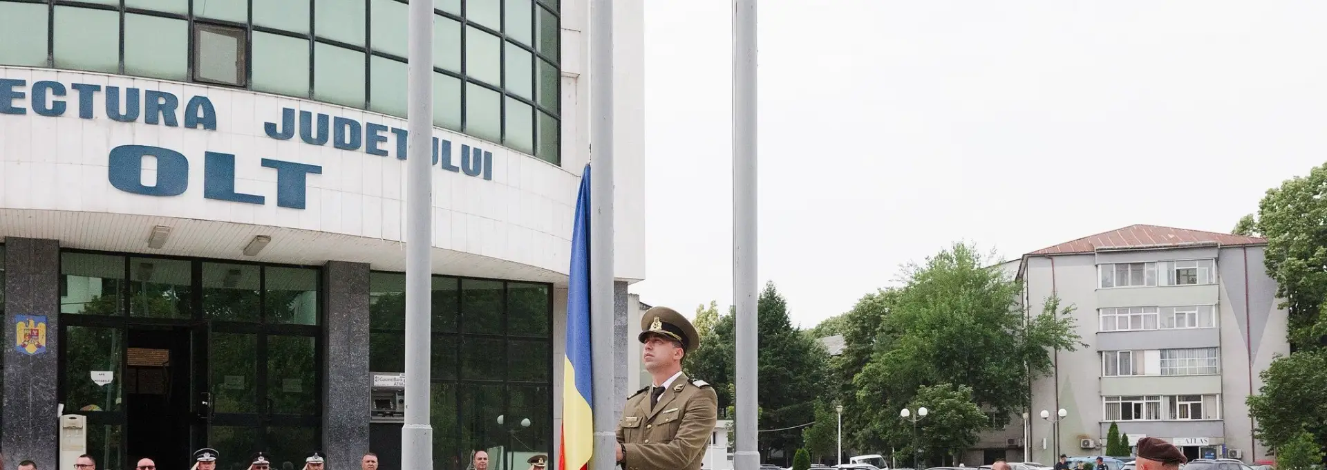 Foto Ziua Imnului Național, sărbătorită cu emoție și respect la Slatina. Ceremonie solemnă în fața Prefecturii Olt