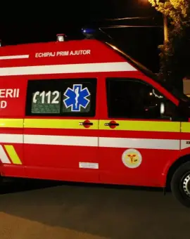 Foto Copil de cinci ani, accidentat la un loc de joacă din Parcul Tineretului (VIDEO)