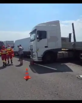 Foto Accidentul de pe Autostrata Bucureşti-Piteşti, provocat de un şofer din localitatea Bărăşti, judeţul Olt