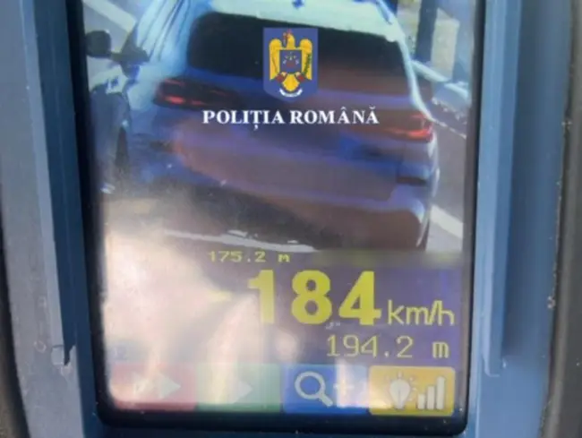 Foto 100 de permise reţinute, în Olt, în câteva zile. Depăşiri ale vitezei legale pe DEx 12