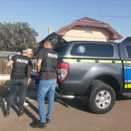 Foto Bărbat, din Cezieni, amendat cu 12.000 de lei pentru ca nu a îngrijit corespunzător câinii pe care-i deţine   