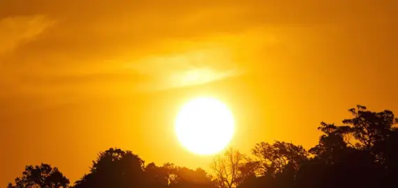 Foto Revine vremea caniculară. Temperaturi de până la 37 de grade, joi, în Olt