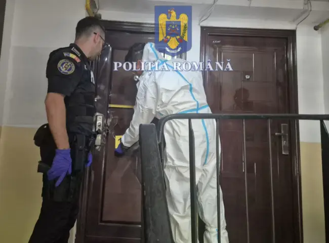 Foto VIDEO. Crimă şocantă, în Craiova: Şi-a înjunghiat soţia, apoi s-a aruncat de la etaj
