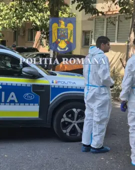 Foto VIDEO. Crimă şocantă, în Craiova: Şi-a înjunghiat soţia, apoi s-a aruncat de la etaj