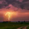 Foto Vijelii și instabilitate atmosferică, în judeţul Olt începând cu ora 12.00. Rafalele vor ajunge şi la 90 km pe oră