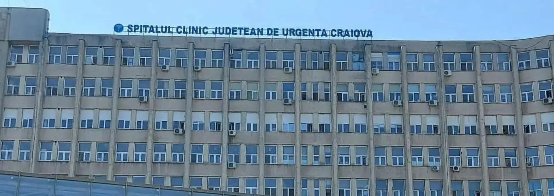 Foto Copilul care era să se înece într-o piscină din Potcoava, în stare gravă la Spitalul Craiova