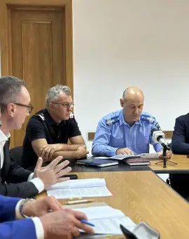 Foto ISJ: Un sfert dintre școlile din Olt, fără autorizație ISU, iar aproape 90 de clădiri nu au aviz sanitar înainte de începerea cursurilor