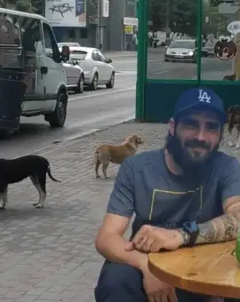 Foto Mario De Mezzo a dat miliarde celor cinci angajaţi de la ecarisajul preluat de prietenul Bălan, dar școlile primesc doar praful de pe tobă