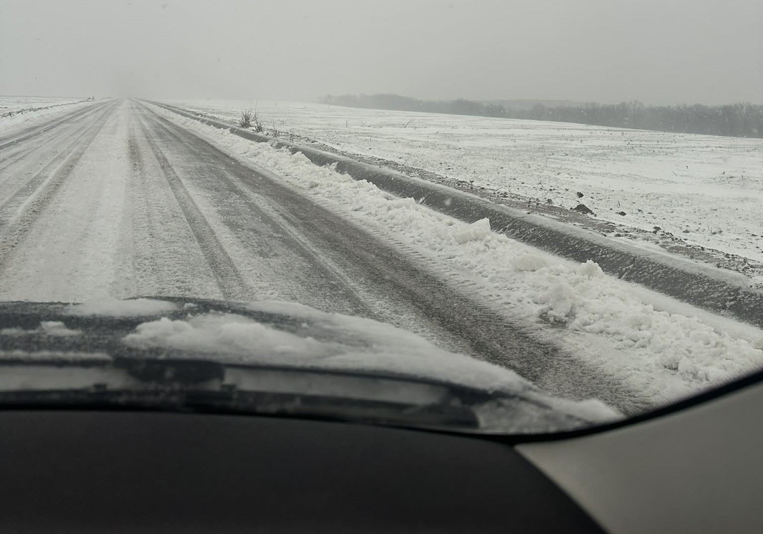 Circulația pe drumurile din Olt în condiții de iarnă: sfatul polițiștilor te surprinde!