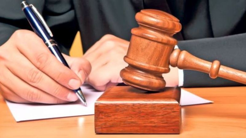 Bărbat din Olt, condamnat la 12 ani pentru șantaj și abuzuri asupra 10 fete.